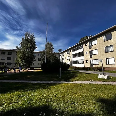 Huoneisto 1 Bedroom Comfortable Top Floor In Puotila Near Metrostation And Sea