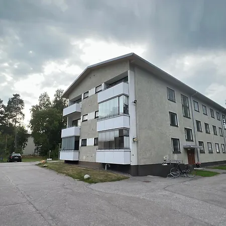 1 Bedroom Comfortable Top Floor In Puotila Near Metrostation And Sea Lägenhet Helsingfors
